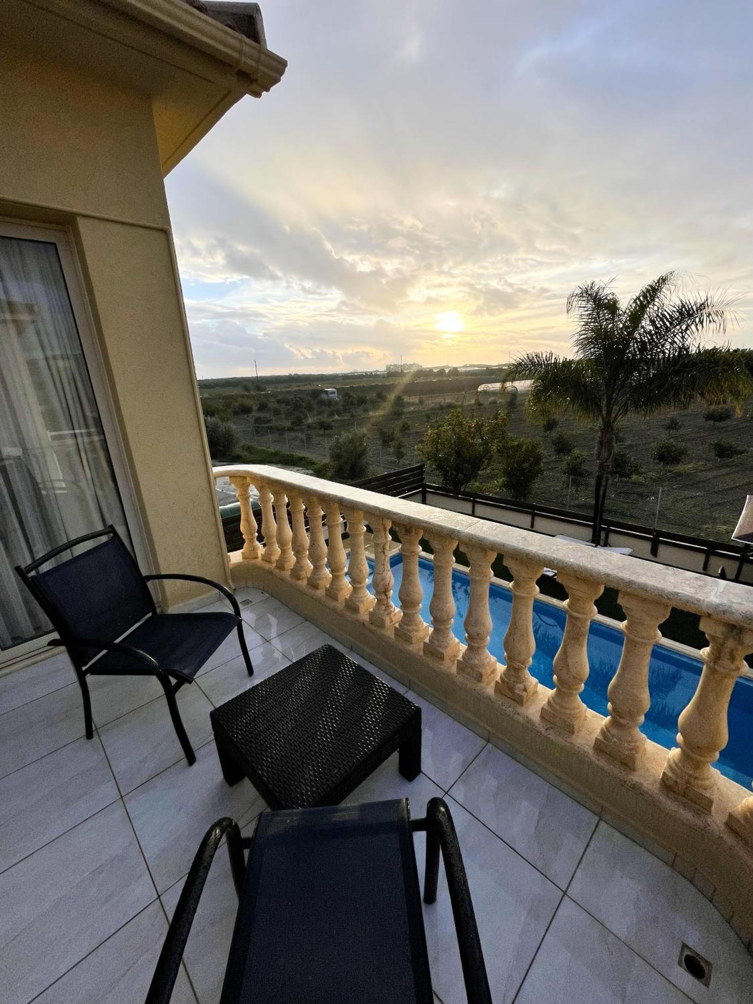 Zenberry House Apartman Mandriá Kültér fotó